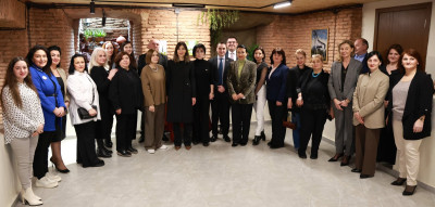 შეხვედრა საოჯახო არტ გალერეაში ქალთა კვირეულის ფარგლებში