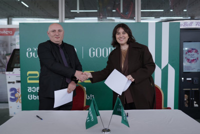 ქალთა კვირეულის ფარგლებში გამოფენა გაყიდვა ჰიპერმარკეტ გუდვი...